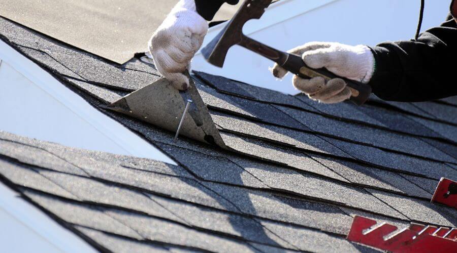 Expert Emergency Roof Repairs services in Kelly, WY